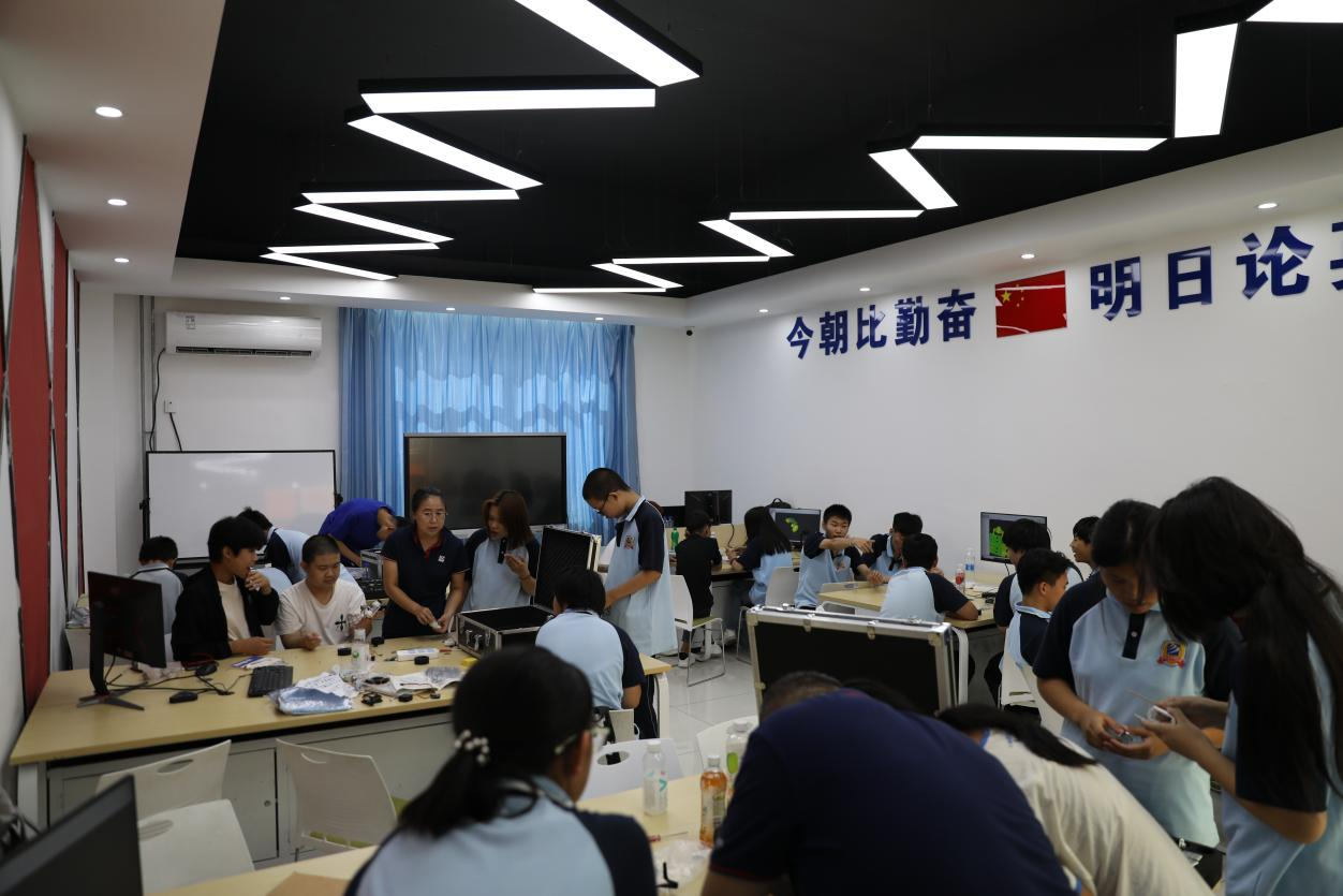 AXW(xu)УI(y)ֵ