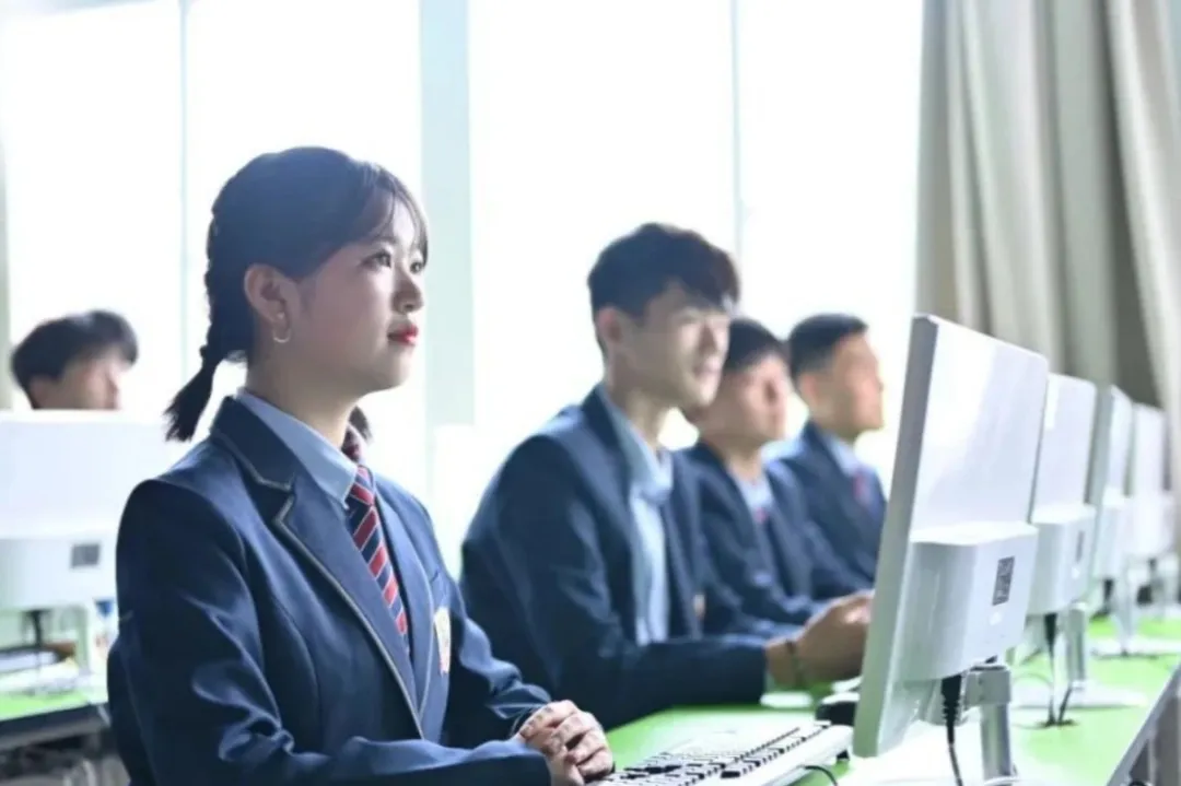 пǽKcܳɾδͺAXW(xu)Уഺϳ